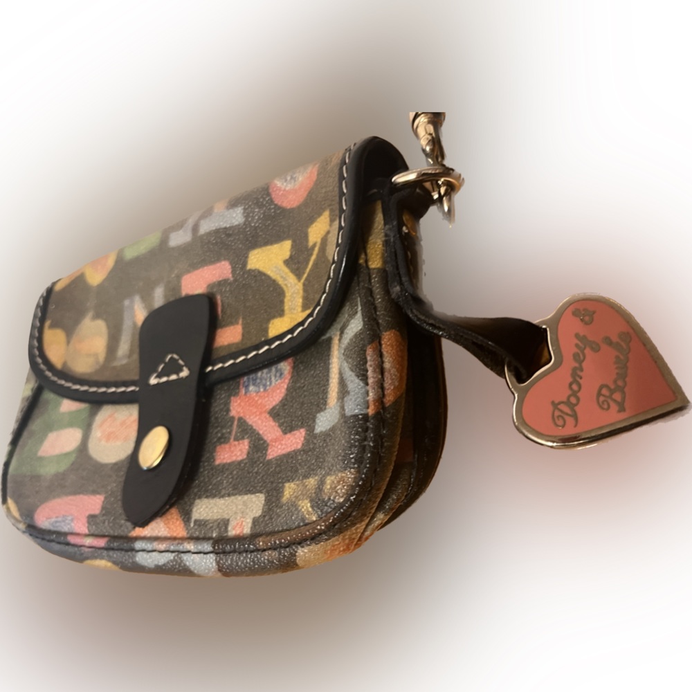 Vintage Dooney And Bourke Doodle Leather Trim Heart Charm Small Purse Wristlet.